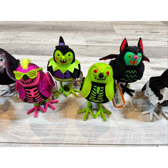 Target Hyde and Eek 2024 Halloween Neon Birds Bundle of 7 - Picture 3 of 5
